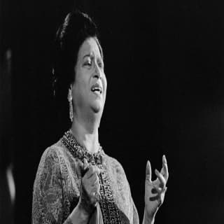 اغنية إن يغيب عن مصر سعد ام كلثوم بالكلمات كلمات اغنية إن يغيب عن مصر سعد ام كلثوم مكتوبة كاملة