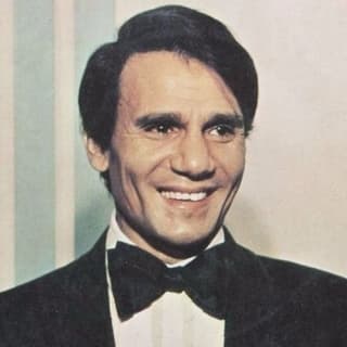 اغنية مين انا عبد الحليم حافظ بالكلمات كلمات اغنية مين انا عبد الحليم حافظ مكتوبة كاملة