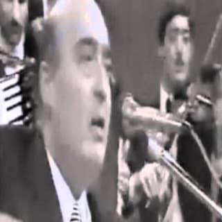 اغنية أعود اليكِ يا داري وديع الصافي بالكلمات كلمات اغنية أعود اليكِ يا داري وديع الصافي مكتوبة كاملة